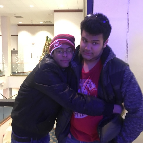 Meet your Posher, Edrienne - Picture 5 of 7